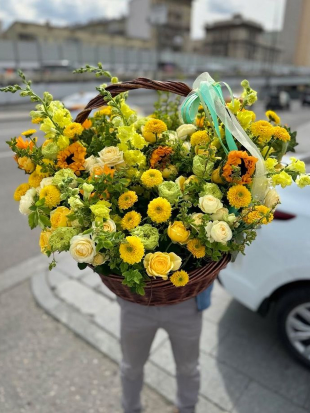 Basket Sunshine Glow